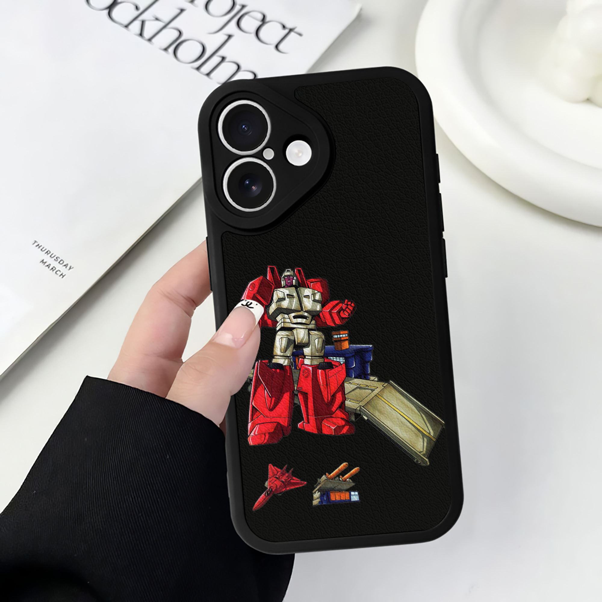 （画像用）  【iPhone 16シリーズ対応】シリコンスマホケース（レザー調） 材質：シリコン